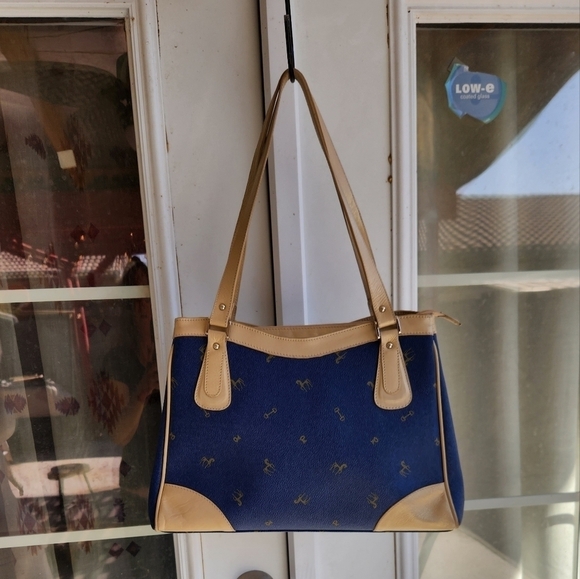 Petusco Genuine Leather Equestrian Pattern Made in Spain Handbag - Picture 7 of 12